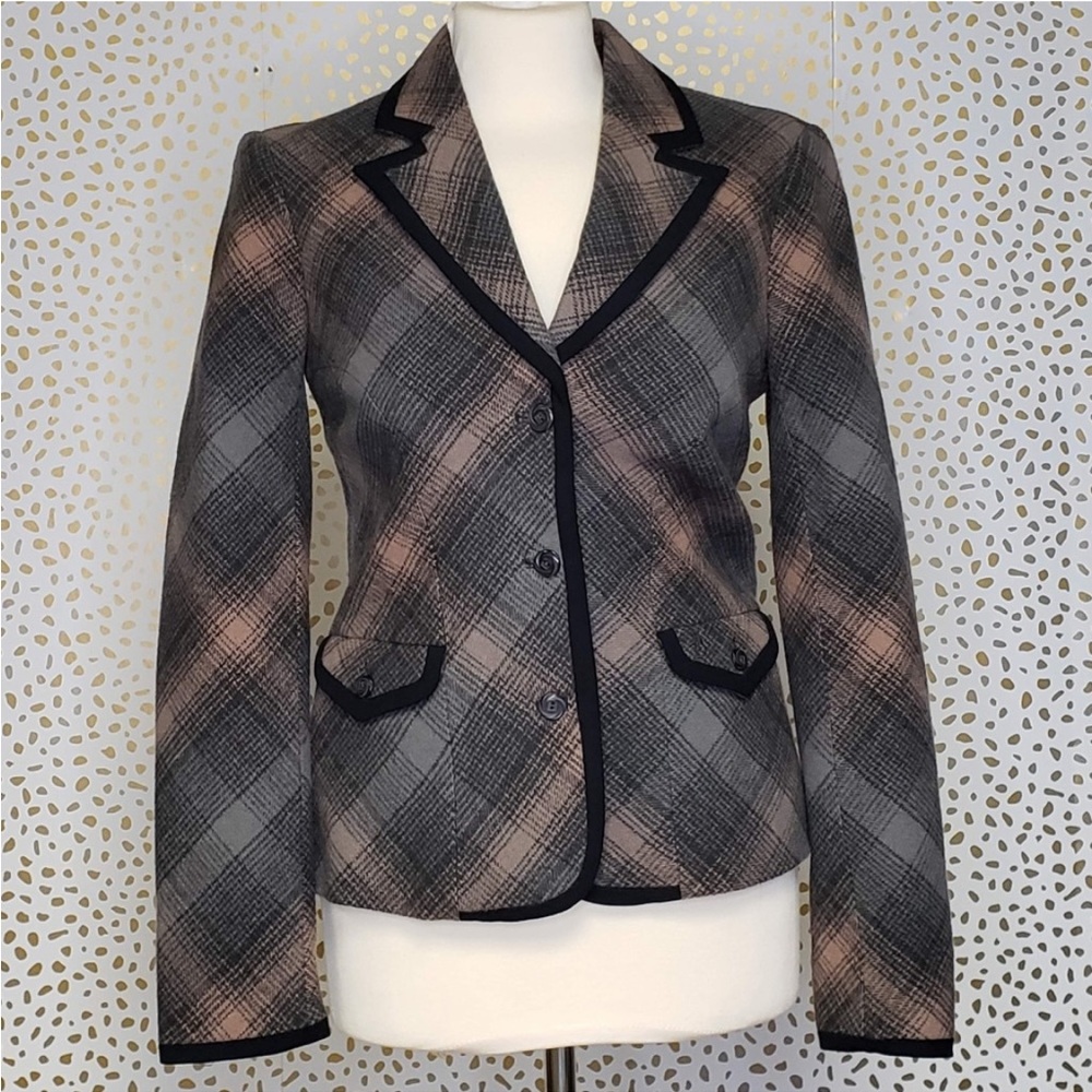Like new! Original Penguin wool plaid blazer size 6